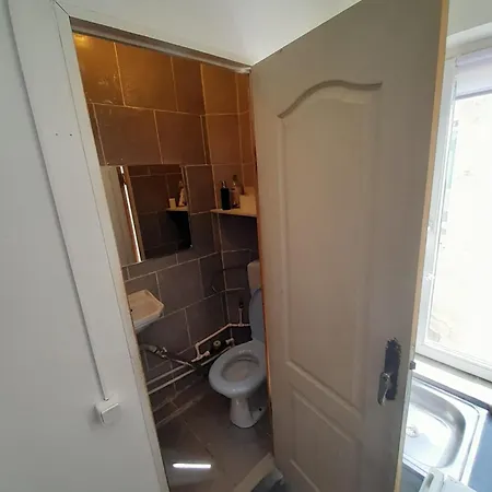 Mini 2 Aproape De Centru